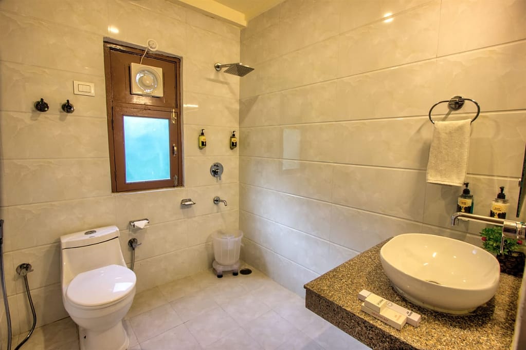 Manali view resort washroom image